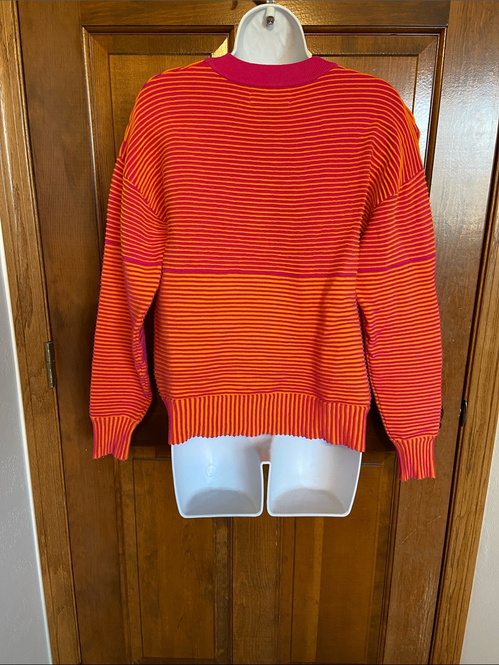 Beach Riot Occulus Sweater in the Sunset Two-Tone Rib colorway Size Small - Picture 6 of 9